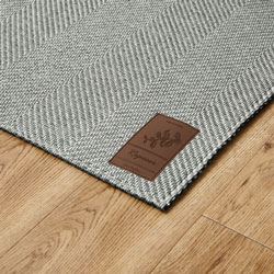 縞生地へリングラグ　ボーナ グレー 190×190cm